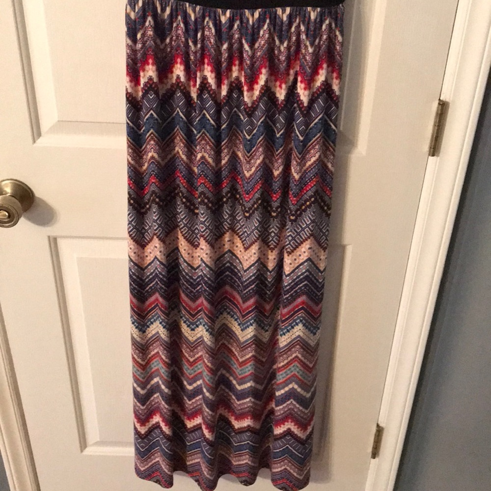 Dress - Picture 3 of 5